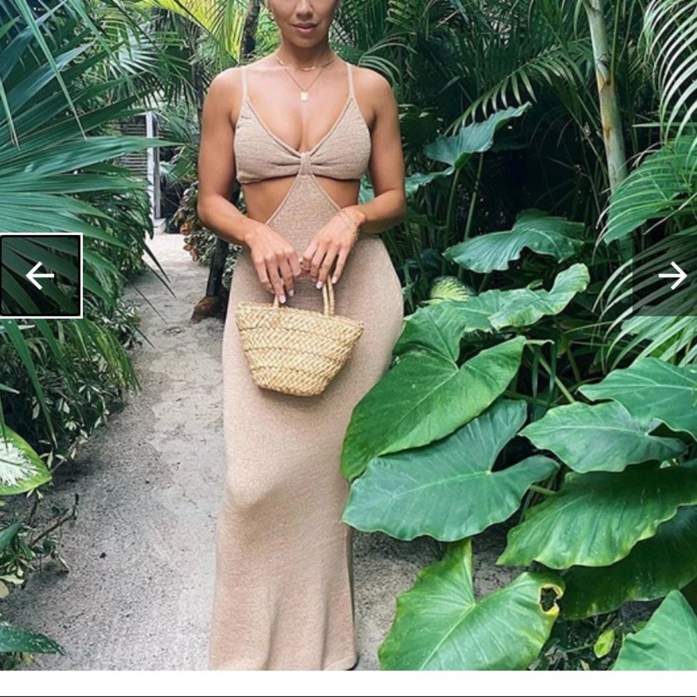 Cutout maxi dress - Picture 2 of 6